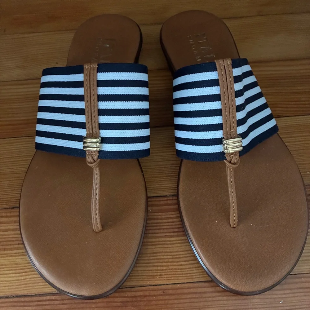 Italian Shoemakers Blue-Striped Thong Sandal Size 6 - Picture 3 of 3